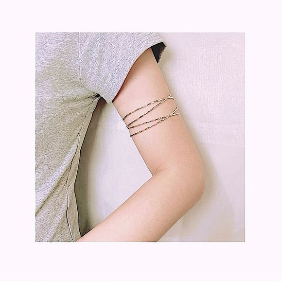 Women’s Silver Adjustable Upper Arm Cuff or Wrist Bracelet Double Twisted - Picture 3 of 6